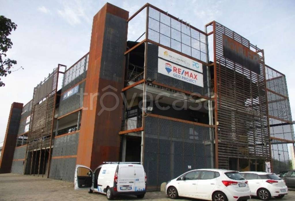 negozio in vendita a Castelletto sopra Ticino