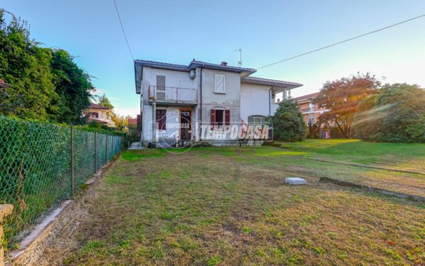 appartamento in vendita a Castelletto sopra Ticino