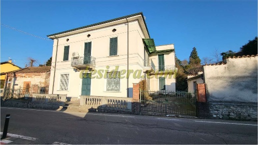 casa indipendente in vendita a Castelletto sopra Ticino