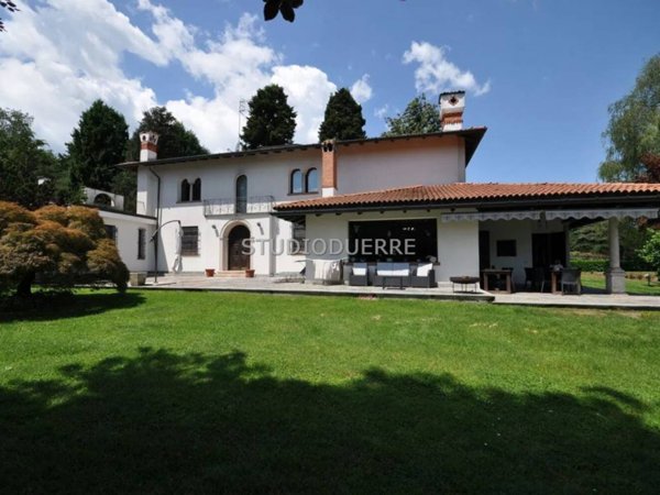 casa indipendente in vendita a Castelletto sopra Ticino