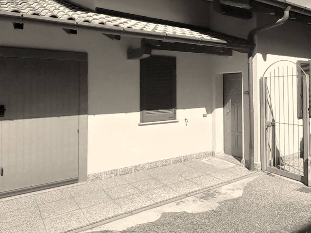 casa indipendente in vendita a Castelletto sopra Ticino