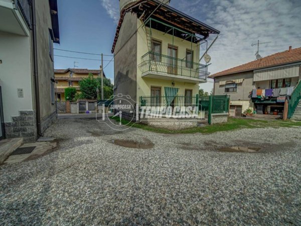 casa indipendente in vendita a Castelletto sopra Ticino