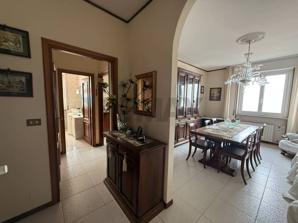 appartamento in vendita a Castelletto sopra Ticino