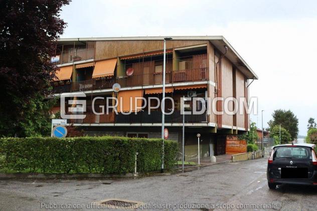 negozio in vendita a Castelletto sopra Ticino