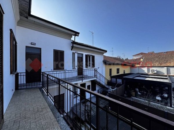 casa indipendente in vendita a Castelletto sopra Ticino in zona Glisente