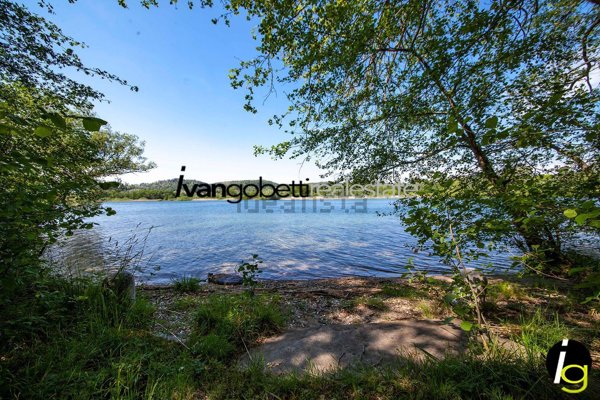 villa in vendita a Castelletto sopra Ticino