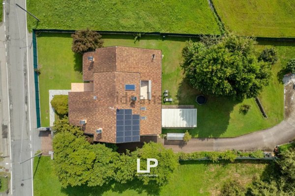 casa indipendente in vendita a Castelletto sopra Ticino