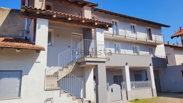 appartamento in vendita a Castelletto sopra Ticino