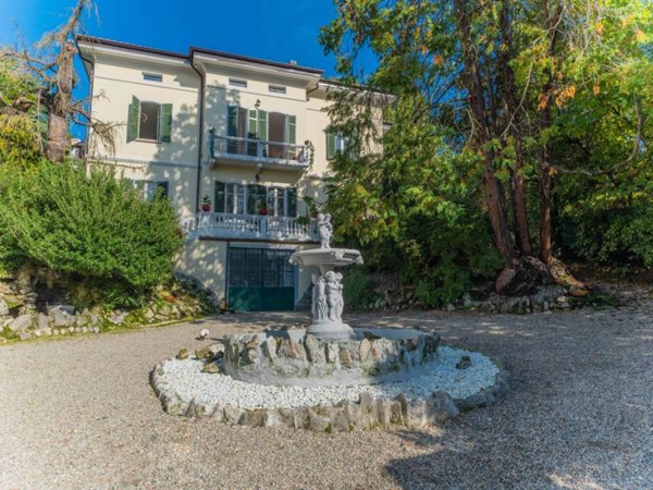 casa indipendente in vendita a Castelletto sopra Ticino