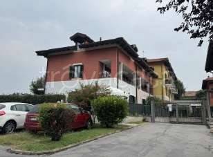 appartamento in vendita a Castelletto sopra Ticino