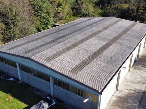 capannone in vendita a Castelletto sopra Ticino in zona Glisente