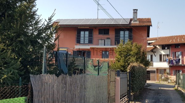 casa indipendente in vendita a Castelletto sopra Ticino