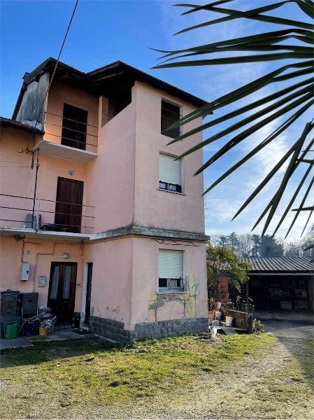 appartamento in vendita a Castelletto sopra Ticino