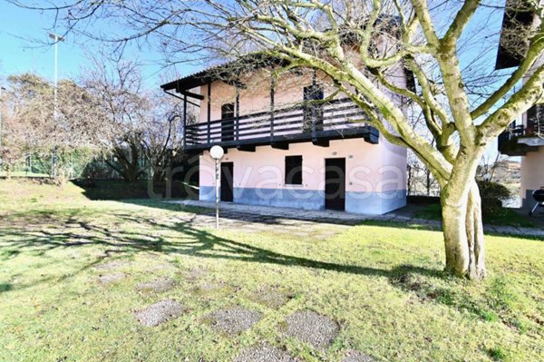 appartamento in vendita a Castelletto sopra Ticino