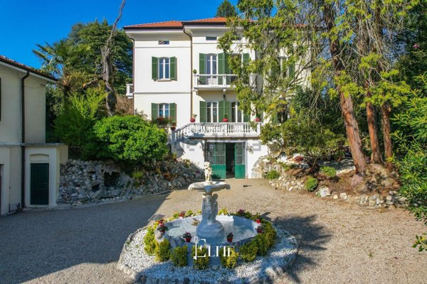 casa indipendente in vendita a Castelletto sopra Ticino