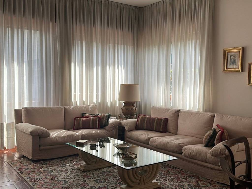 casa indipendente in vendita a Castelletto sopra Ticino