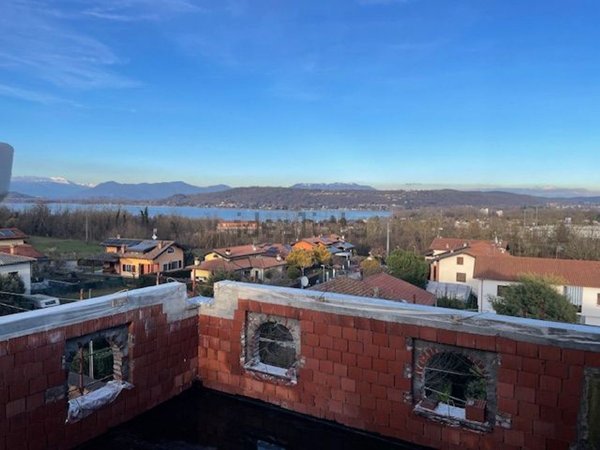 appartamento in vendita a Castelletto sopra Ticino