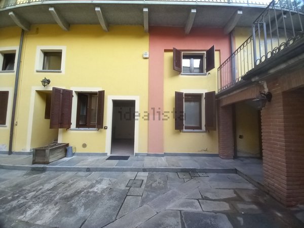 appartamento in vendita a Castelletto sopra Ticino