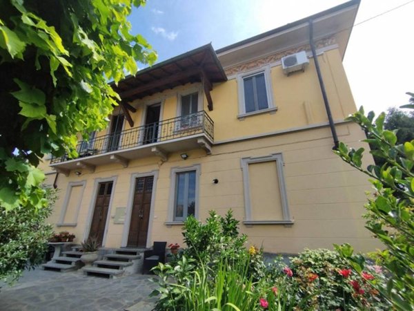 casa indipendente in vendita a Castelletto sopra Ticino