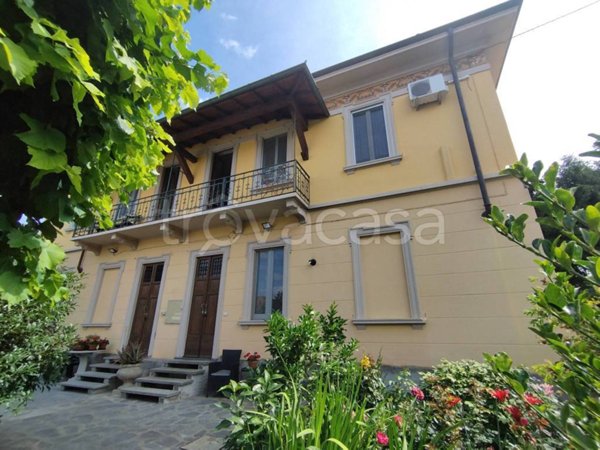 casa indipendente in vendita a Castelletto sopra Ticino