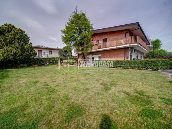 appartamento in vendita a Castelletto sopra Ticino