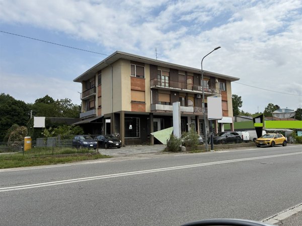 appartamento in vendita a Castelletto sopra Ticino