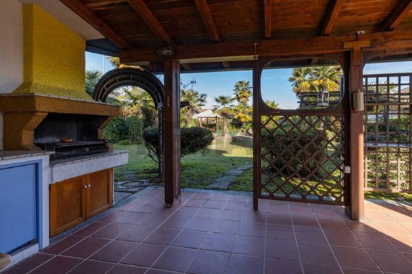 casa indipendente in vendita a Castelletto sopra Ticino