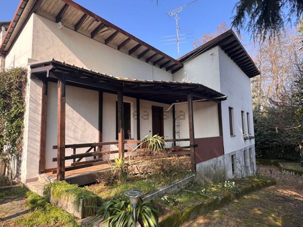 casa indipendente in vendita a Castelletto sopra Ticino