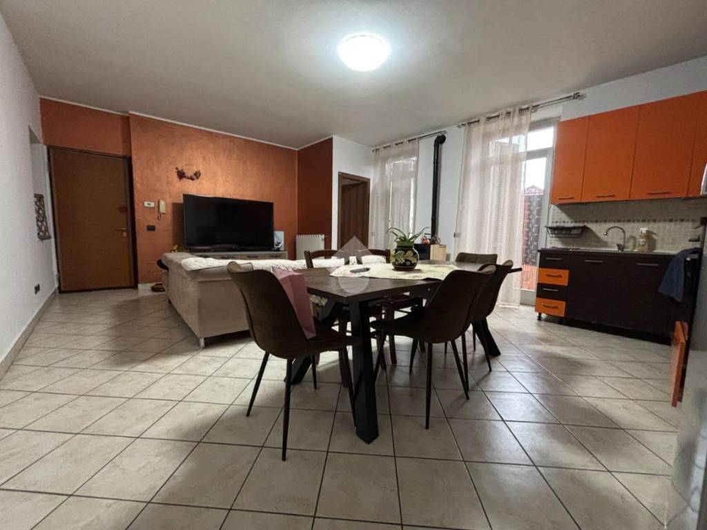 appartamento in vendita a Castelletto sopra Ticino