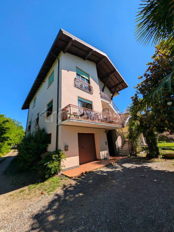 appartamento in vendita a Castelletto sopra Ticino