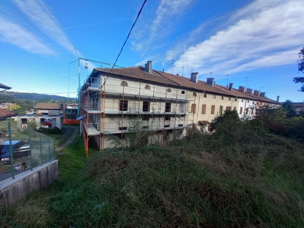 appartamento in vendita a Castelletto sopra Ticino in zona Glisente