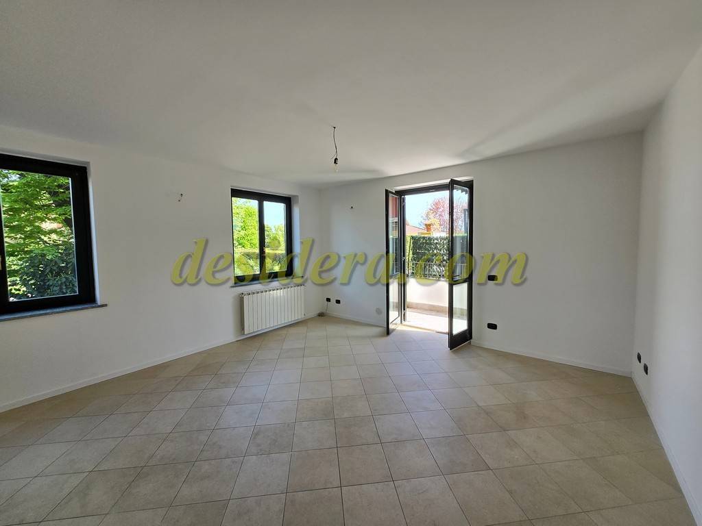 appartamento in vendita a Castelletto sopra Ticino in zona Valloni