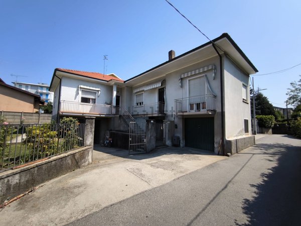 casa indipendente in vendita a Castelletto sopra Ticino