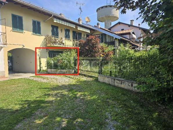 casa indipendente in vendita a Castelletto sopra Ticino