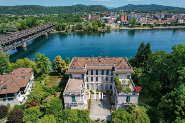 appartamento in vendita a Castelletto sopra Ticino