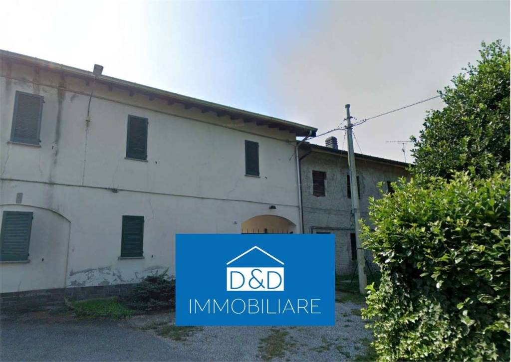 casa indipendente in vendita a Castelletto sopra Ticino