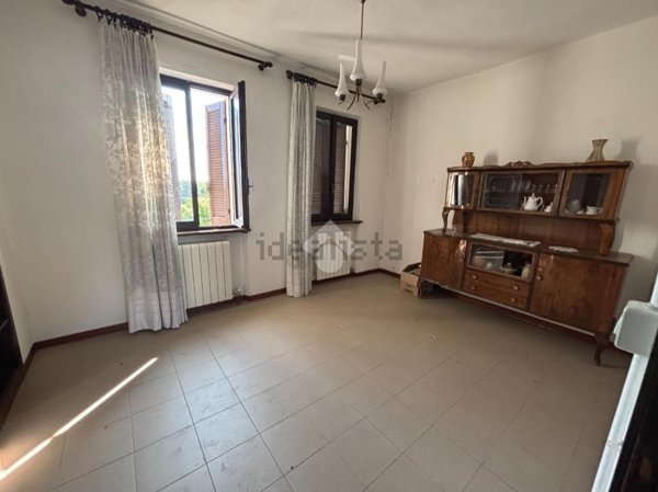 casa indipendente in vendita a Castelletto sopra Ticino in zona Glisente