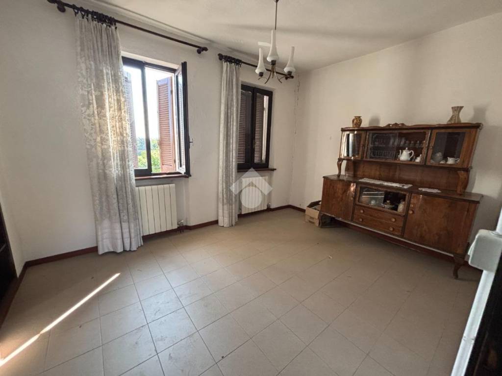 casa indipendente in vendita a Castelletto sopra Ticino in zona Glisente