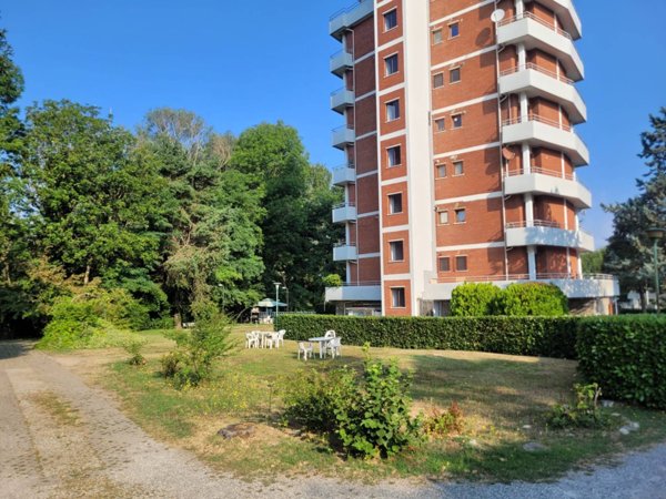 appartamento in vendita a Castelletto sopra Ticino