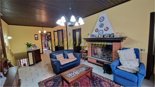 casa indipendente in vendita a Castelletto sopra Ticino