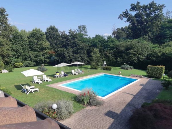 casa indipendente in vendita a Castelletto sopra Ticino