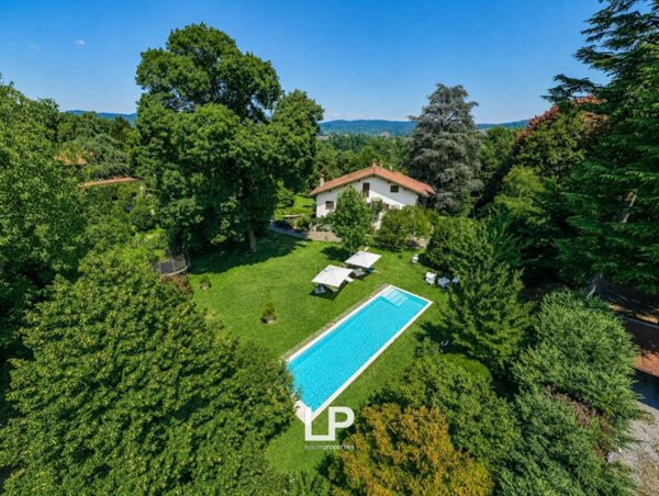 casa indipendente in vendita a Castelletto sopra Ticino