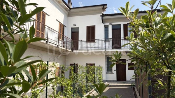 appartamento in vendita a Castelletto sopra Ticino