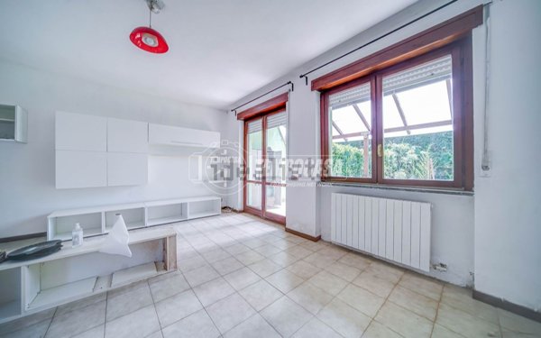 appartamento in vendita a Castelletto sopra Ticino