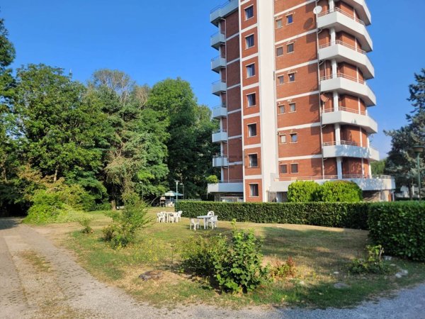 appartamento in vendita a Castelletto sopra Ticino