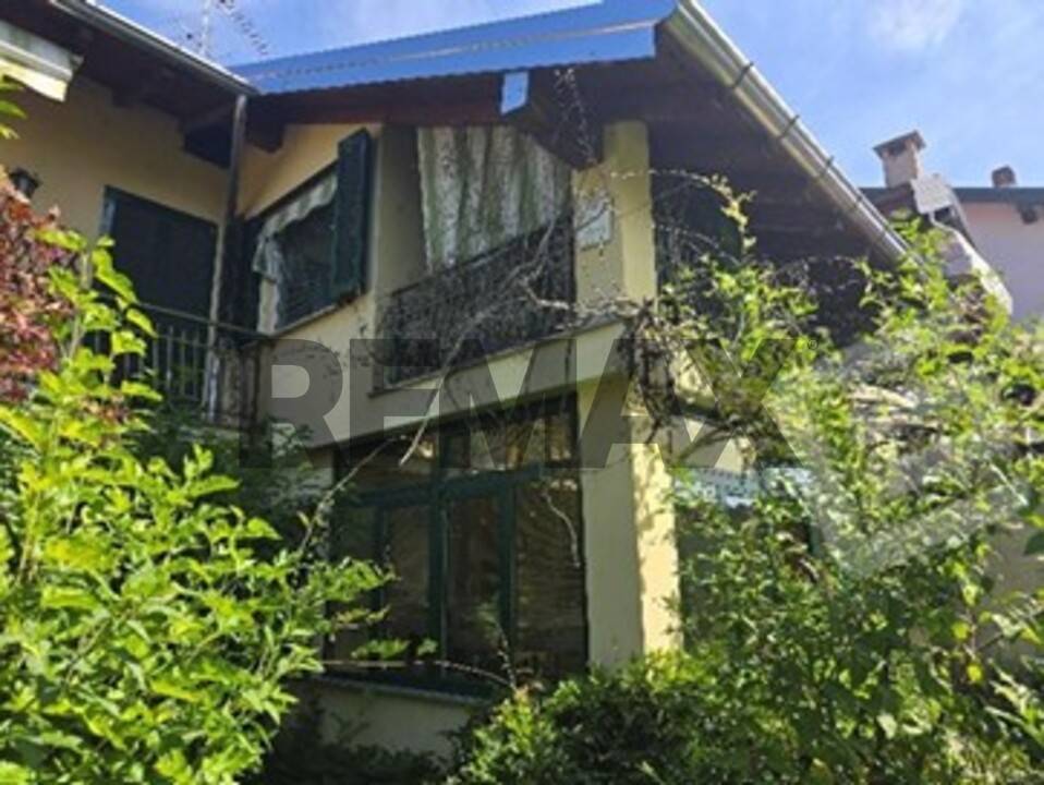 casa indipendente in vendita a Castelletto sopra Ticino