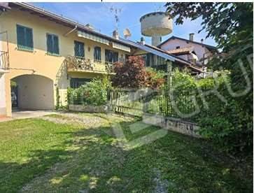 casa indipendente in vendita a Castelletto sopra Ticino