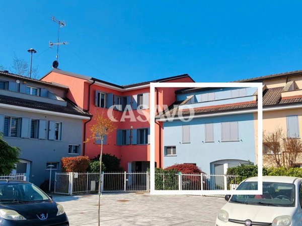 casa indipendente in vendita a Castelletto sopra Ticino