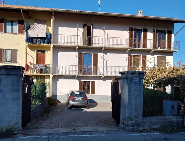 casa indipendente in vendita a Castelletto sopra Ticino in zona Aronco