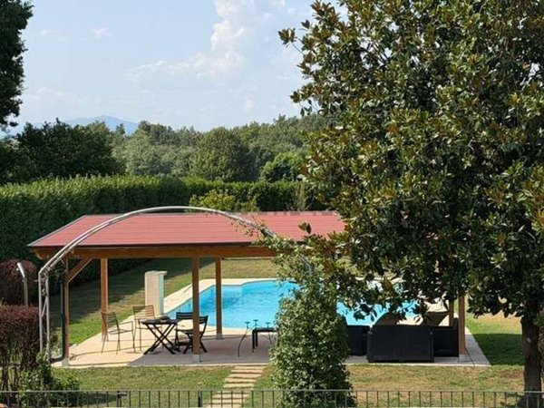 casa indipendente in vendita a Castelletto sopra Ticino in zona Aronco